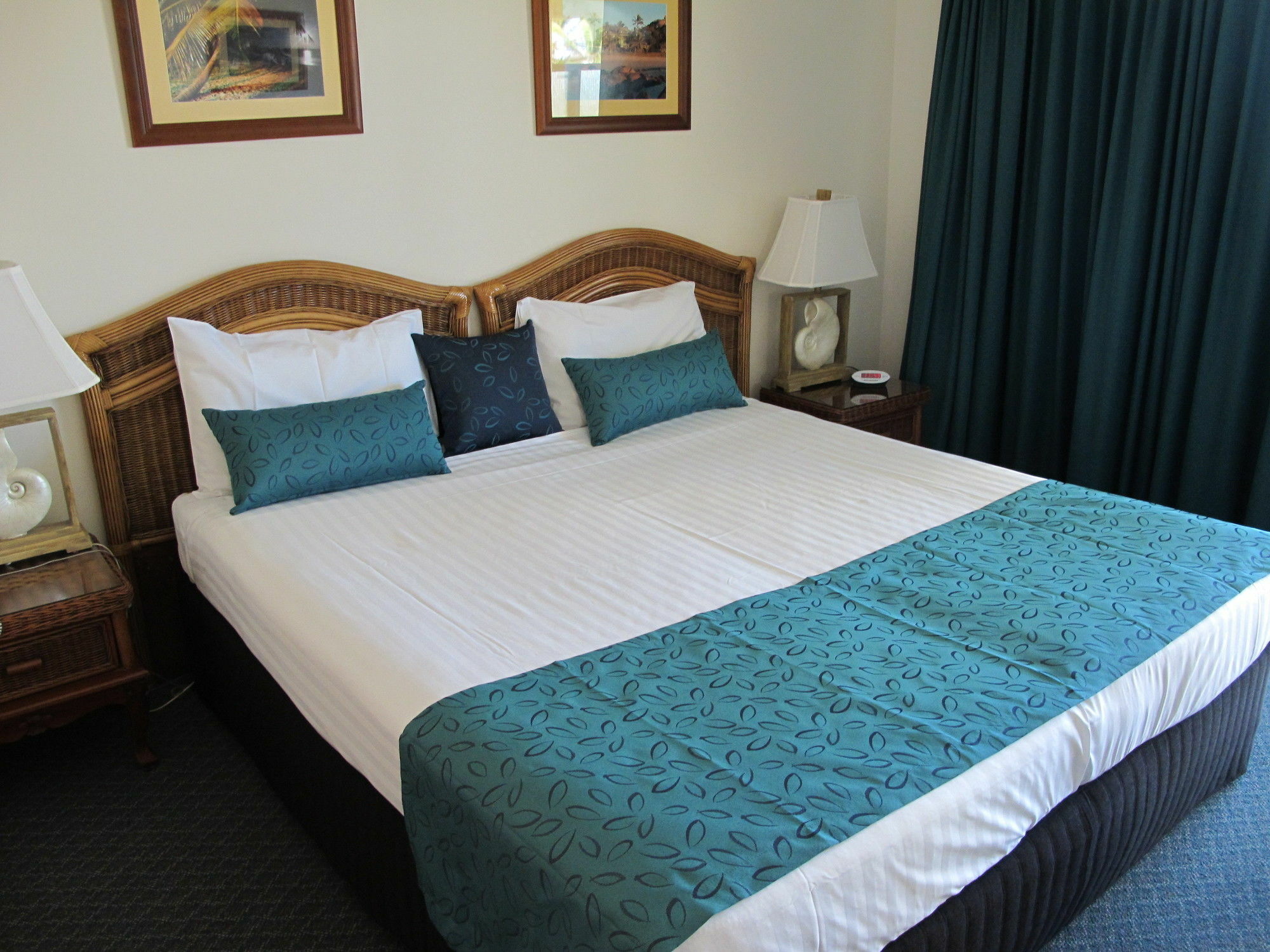 Rose Bay Resort Bowen Exterior photo